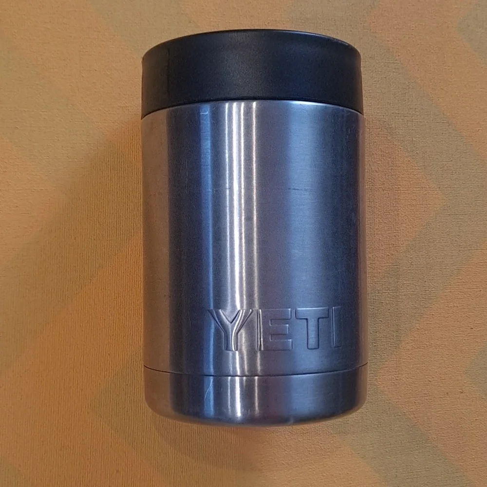 Yeti Rambler Colster - Picture 2 of 6